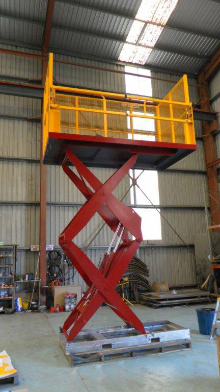 Safetech Retail Scissor Lift - extended