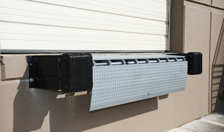 Edge of Dock Leveller